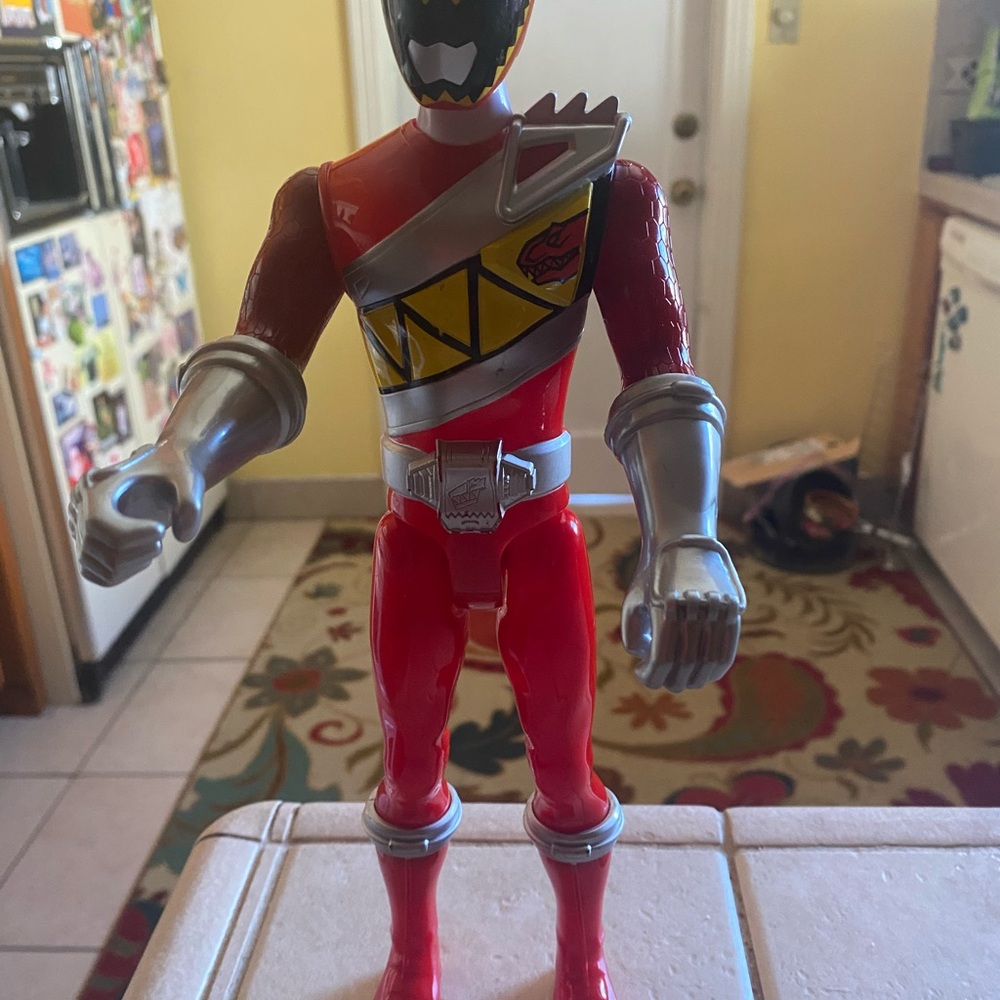 Red Power Ranger Action Figure - Picture 4 of 4
